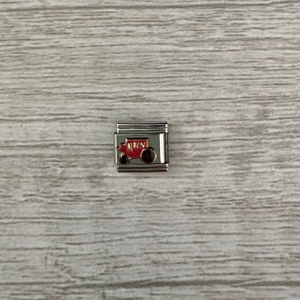 Talexia Silver Charm Bracelet Stage Coach Carriage Link-NWOT